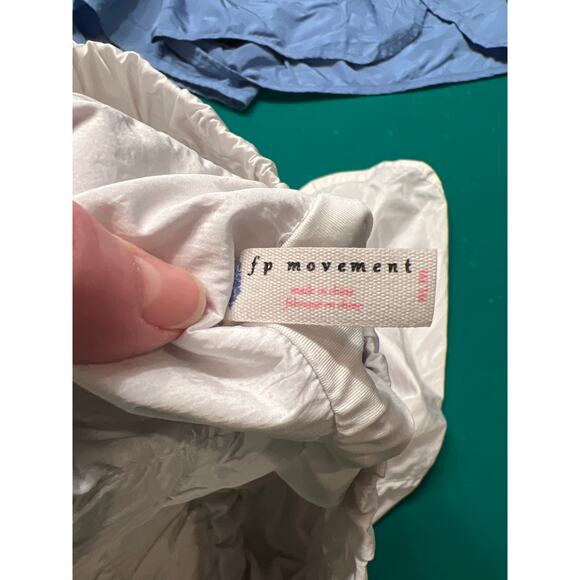 Lot of 3-Free People Movement shorts 2"inseam. Sz M - Picture 5 of 6